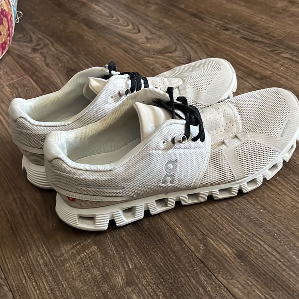 ON sneakers Pearl